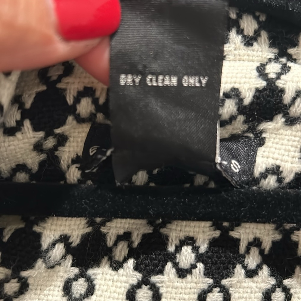 Classic Ds Essentials Houndstooth, Blazer. Size 6… - image 4